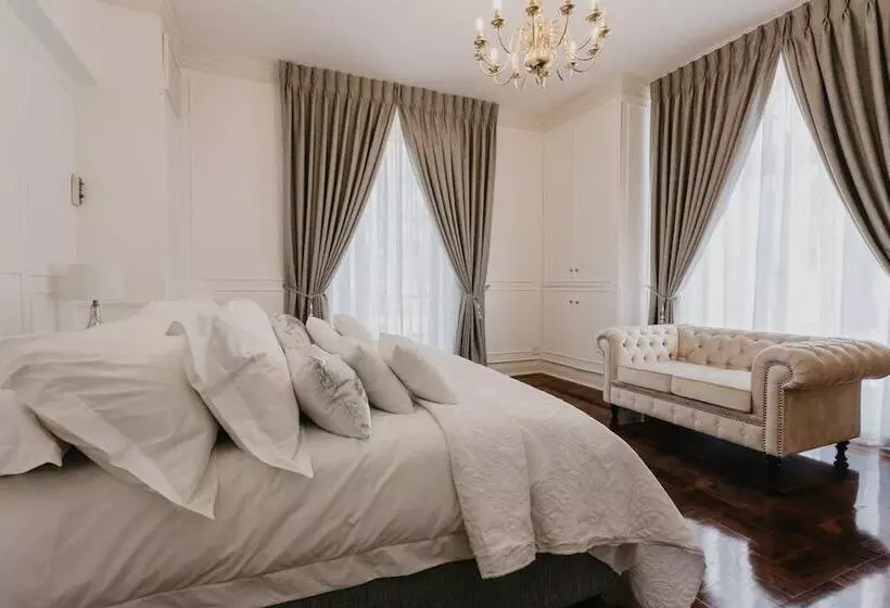 Hotelli Akamah Estate