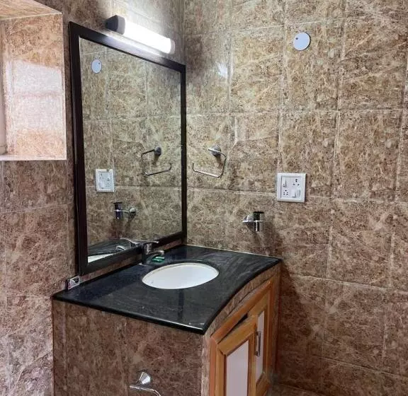 هتل Galdan Continental