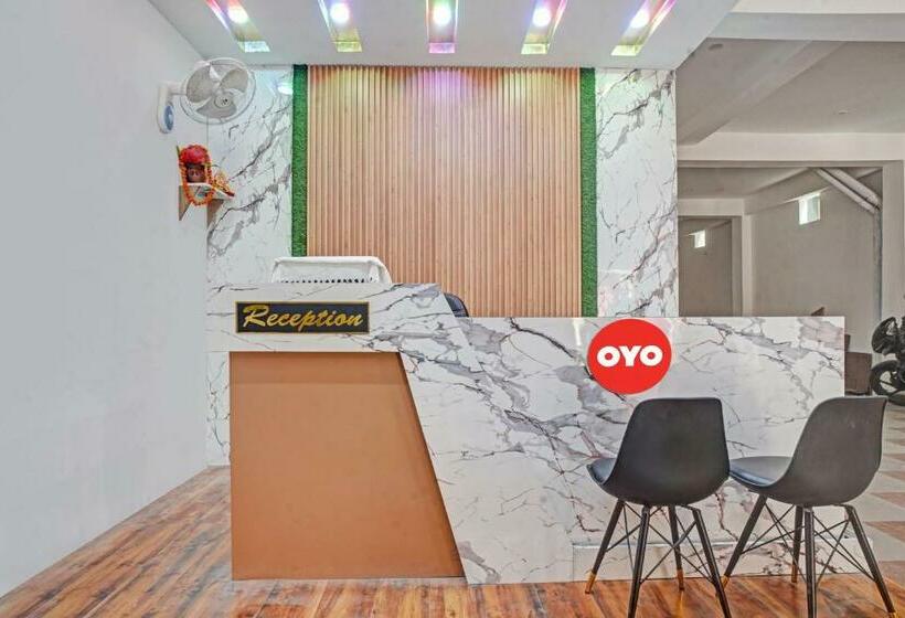 هتل Oyo Flagship 81364  Ars