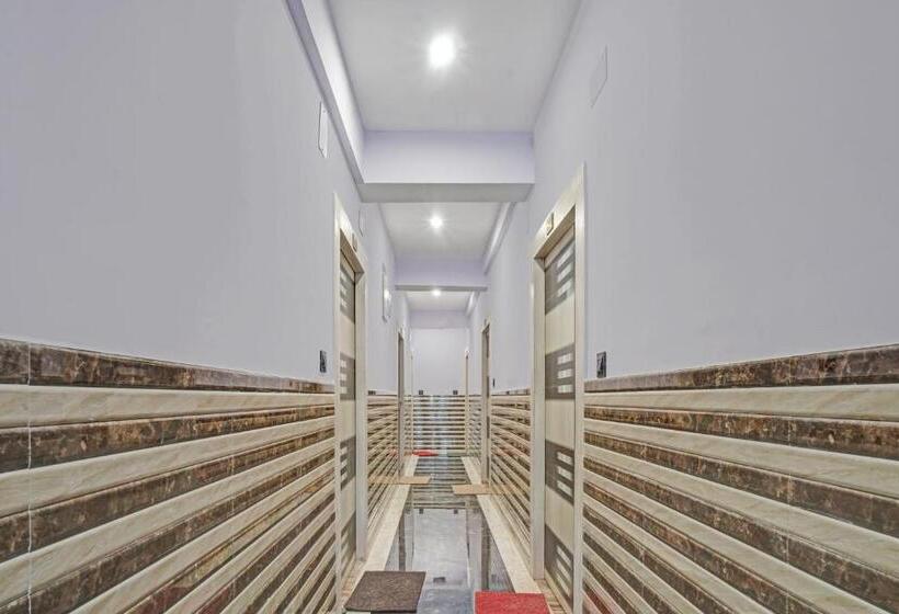 هتل Oyo Flagship 81364  Ars