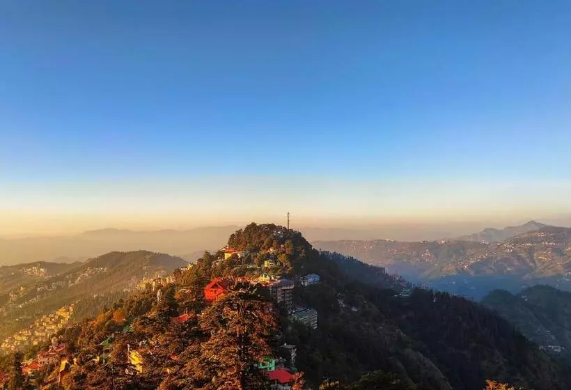 Hotelli The Ashoka Inn 300mts Walkable From Mall Road