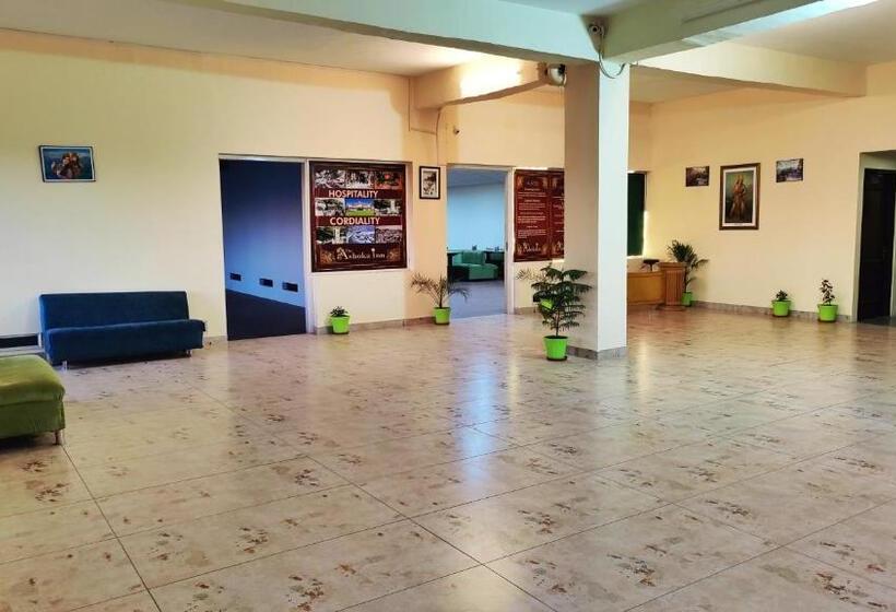 בית מלון כפרי The Ashoka Inn 300mts Walkable From Mall Road