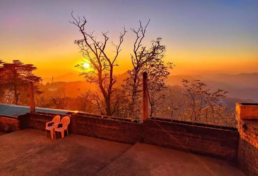 Hotelli The Ashoka Inn 300mts Walkable From Mall Road