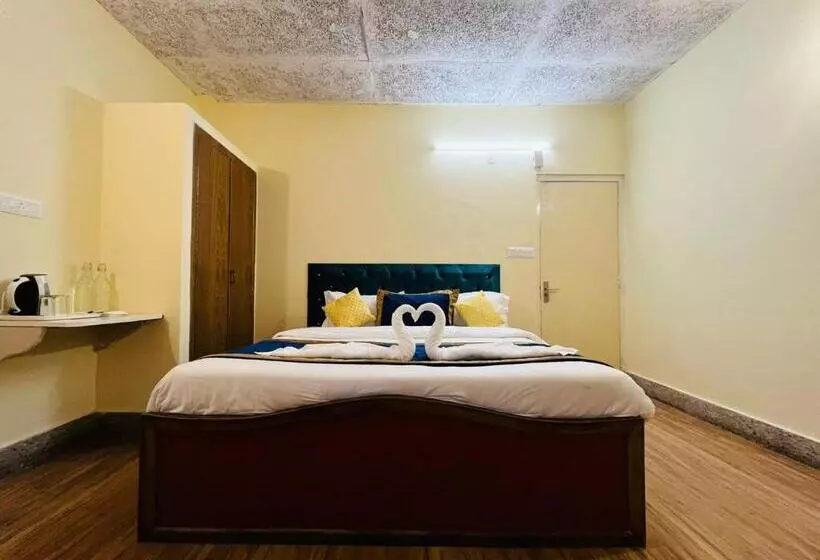 Hotelli The Ashoka Inn 300mts Walkable From Mall Road