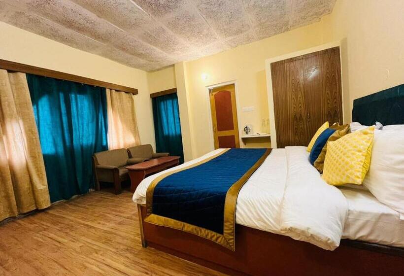 בית מלון כפרי The Ashoka Inn 300mts Walkable From Mall Road