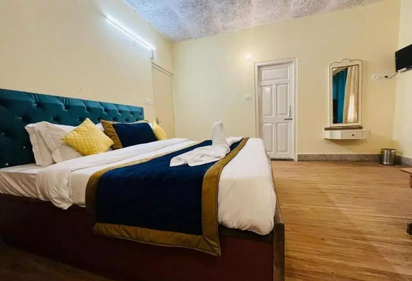 Hotelli The Ashoka Inn 300mts Walkable From Mall Road