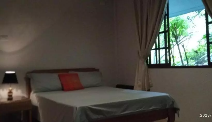 ペンション Dulangan Puerto Galera Transient Place