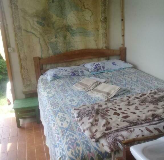 هاستل Los Aventureros