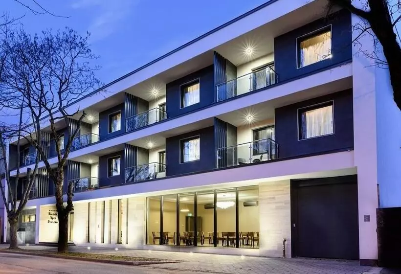 Aamiaismajoitus (B&B) Ikonik Spa