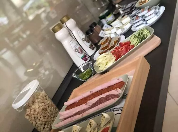 Aamiaismajoitus (B&B) Ikonik Spa