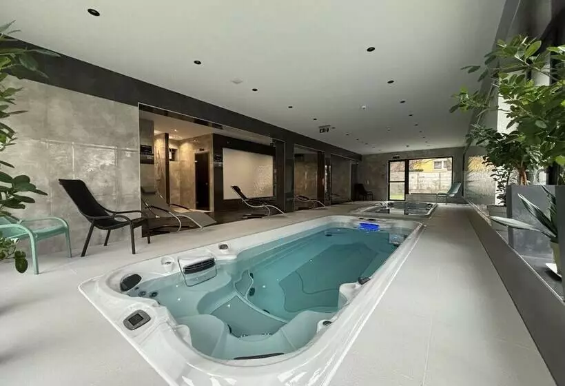 Aamiaismajoitus (B&B) Ikonik Spa