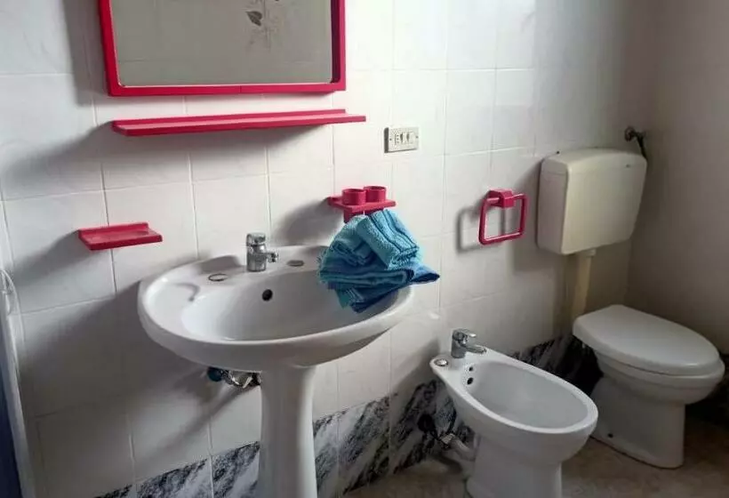 Aamiaismajoitus (B&B) Camera Coniglio A Lampedusa