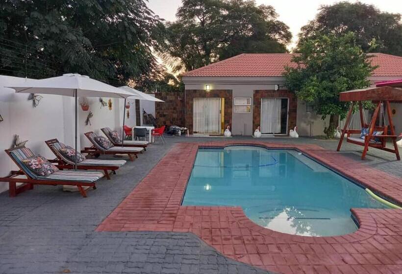 تختخواب و صبحانه Eagles Nest Self Catering Apartments