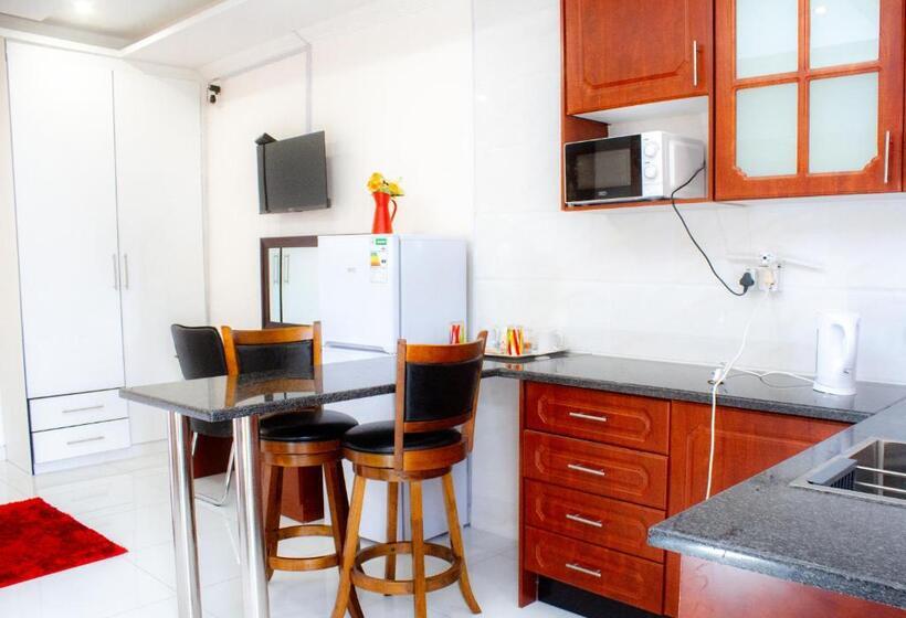 تختخواب و صبحانه Eagles Nest Self Catering Apartments