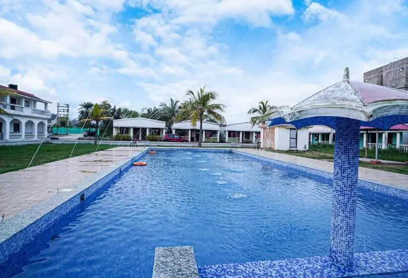 ホテル Silver Sand Eco Resort !! Beachfront !! With Biggest Pool And Huge Open Area !! Ideal For Weddings !