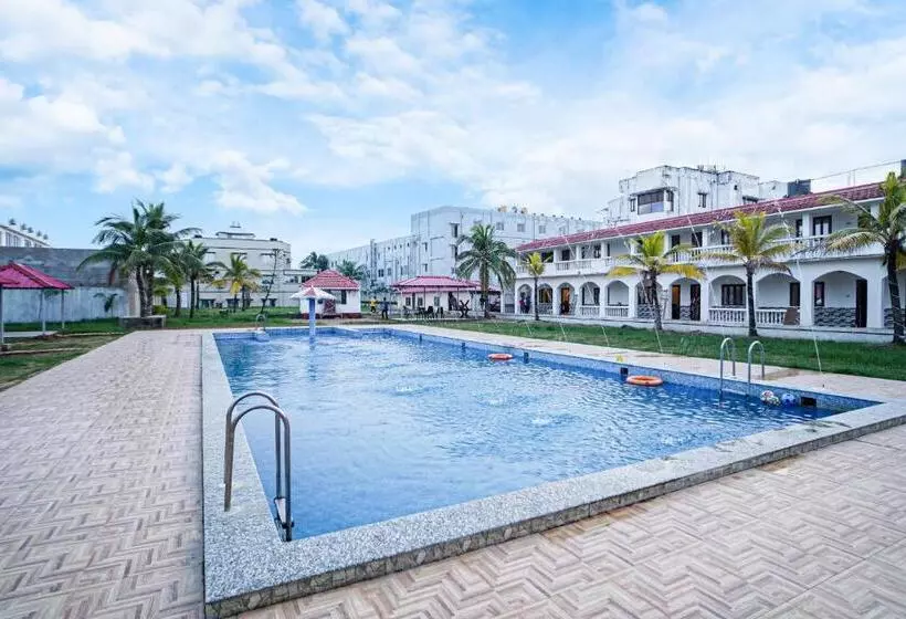 ホテル Silver Sand Eco Resort !! Beachfront !! With Biggest Pool And Huge Open Area !! Ideal For Weddings !