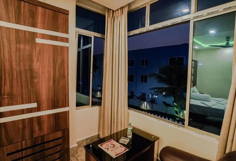 酒店 Silver Sand Eco Resort !! Beachfront !! With Biggest Pool And Huge Open Area !! Ideal For Weddings !