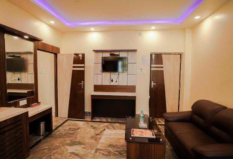 酒店 Silver Sand Eco Resort !! Beachfront !! With Biggest Pool And Huge Open Area !! Ideal For Weddings !