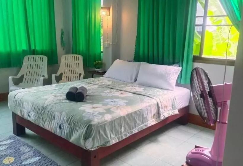 モーテル Mountain View Hostel   Krabi Airport Near Wat Thamsuea