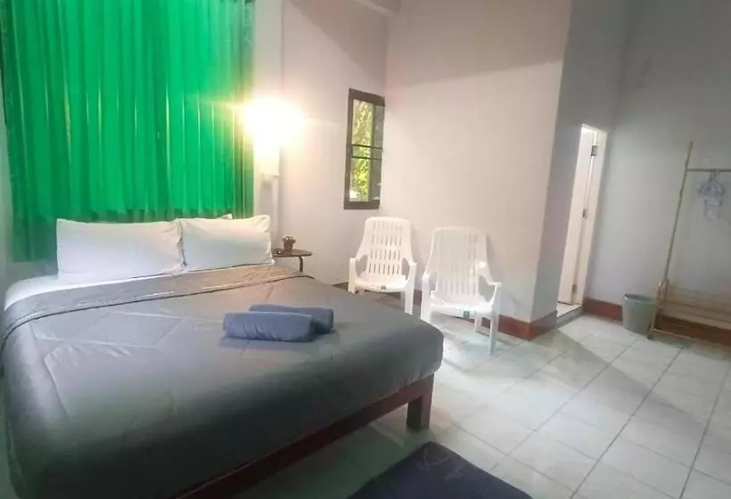 モーテル Mountain View Hostel   Krabi Airport Near Wat Thamsuea