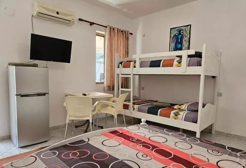 Majatalo Himara Beach Rooms