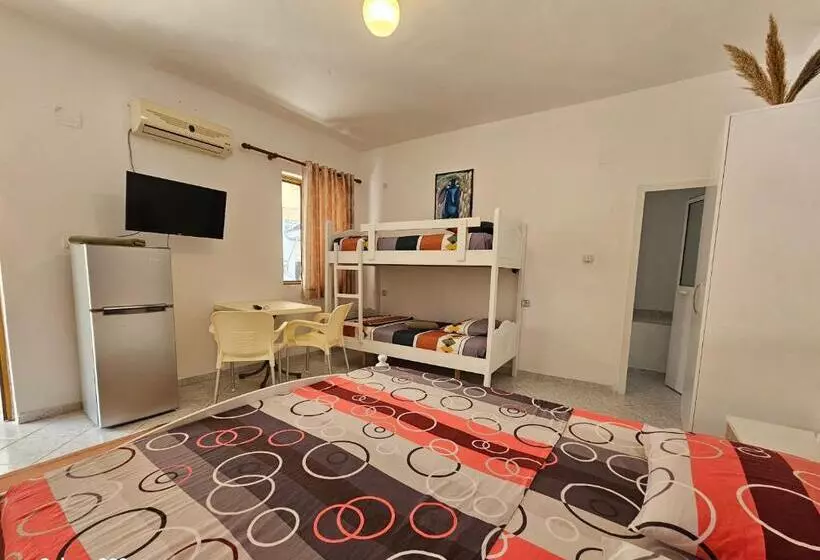 Majatalo Himara Beach Rooms