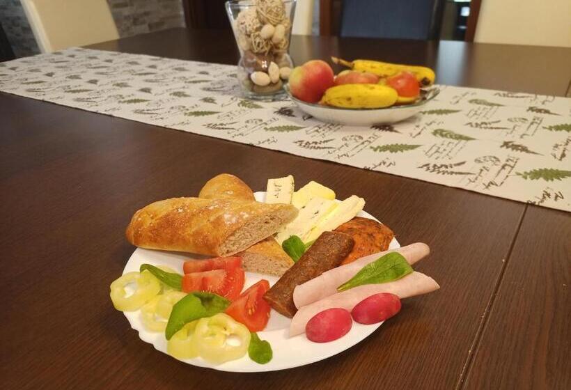 פנסיון Josephus Vendégház