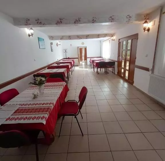 Pensiune  Cazare  Restaurant Casa Deni