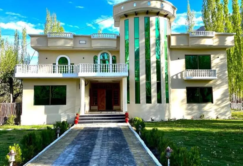 Skardu Saraye Hotel & Resort