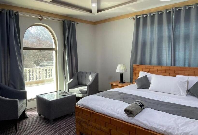 Skardu Saraye Hotel & Resort