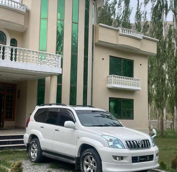 Skardu Saraye Hotel & Resort