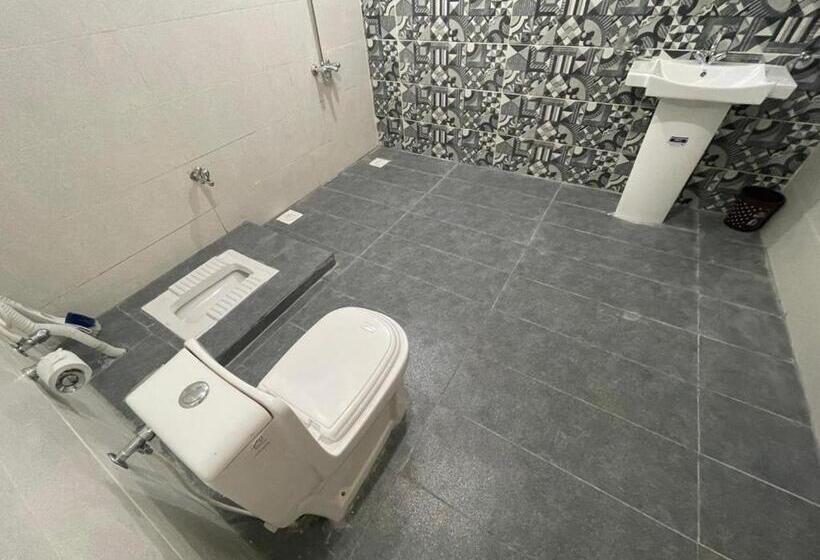 Skardu Saraye Hotel & Resort