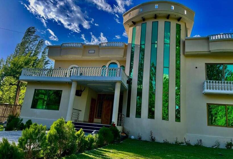 Skardu Saraye Hotel & Resort