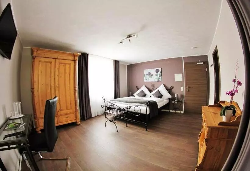 Apado Hotel Garni