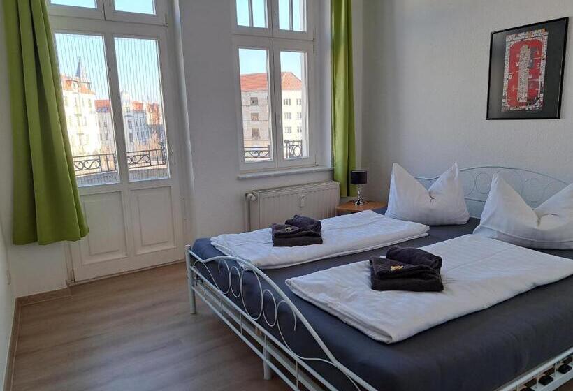 Apartment Hotel Schillerplatz