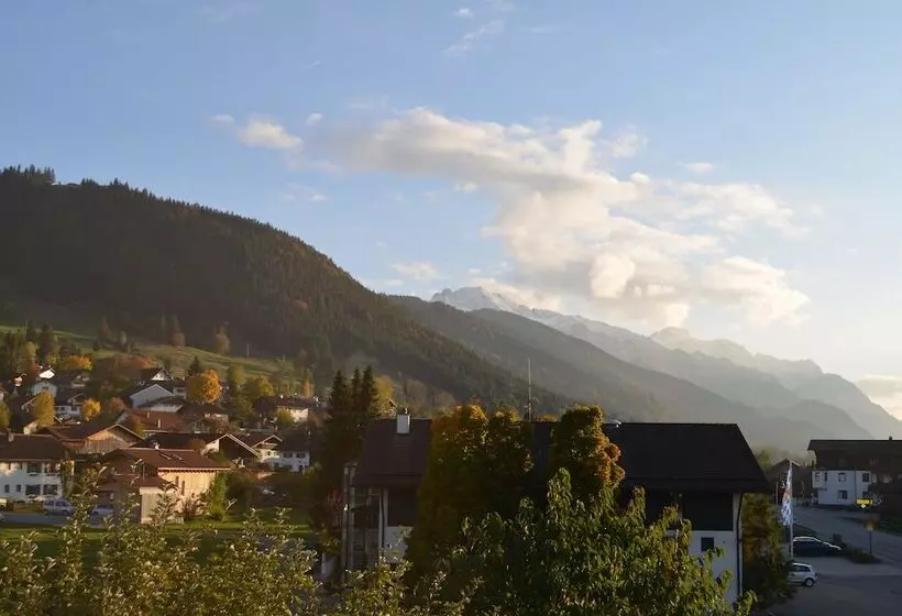 Hotel Alpchalet Schwanstein
