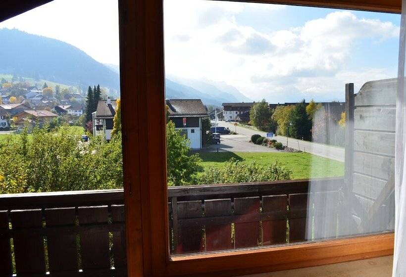 Hotel Alpchalet Schwanstein