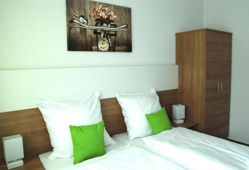 Отель Bed & Breakfast Outlet