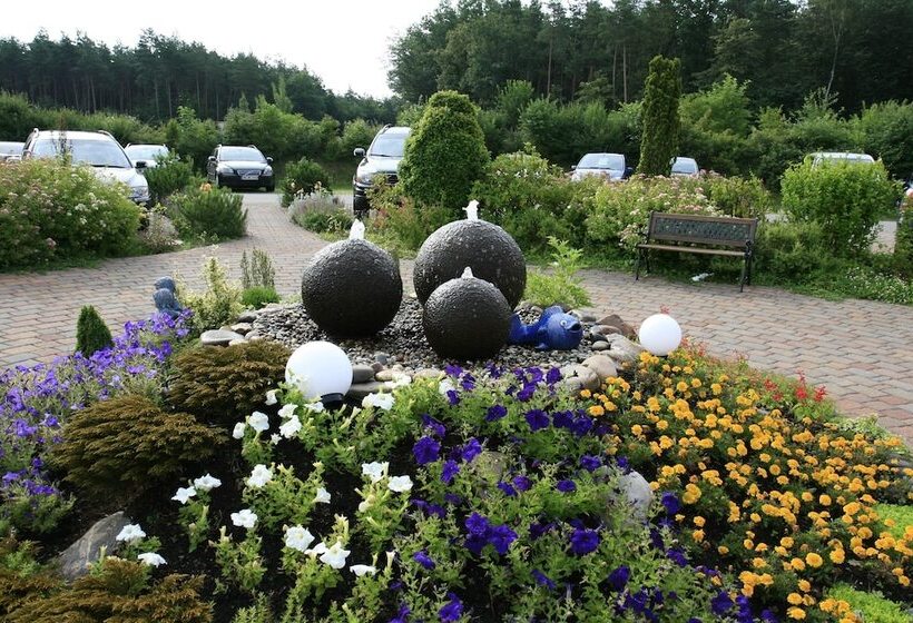 בית מלון כפרי Circle Inn