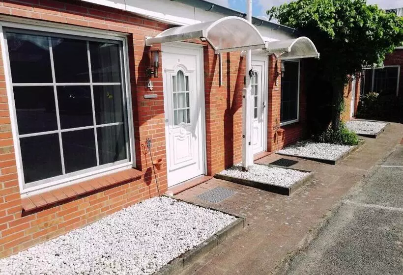 ホテル Dorfschänke