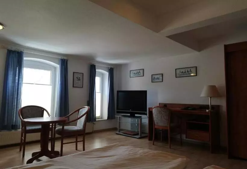 ホテル Dorfschänke