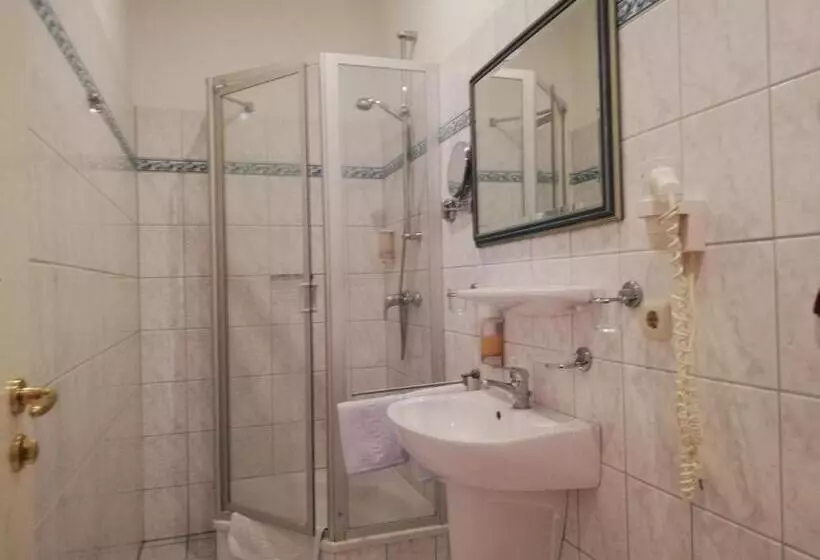 ホテル Dorfschänke