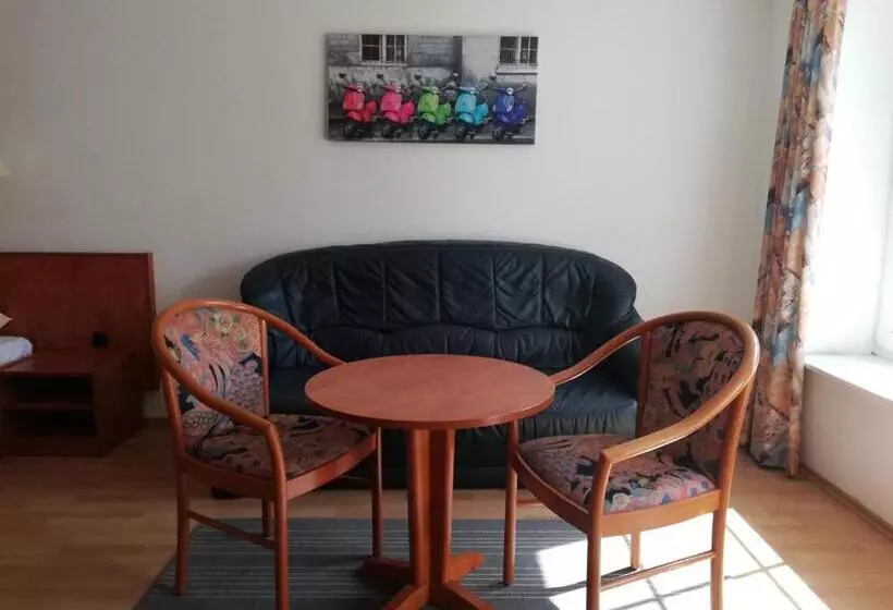 ホテル Dorfschänke