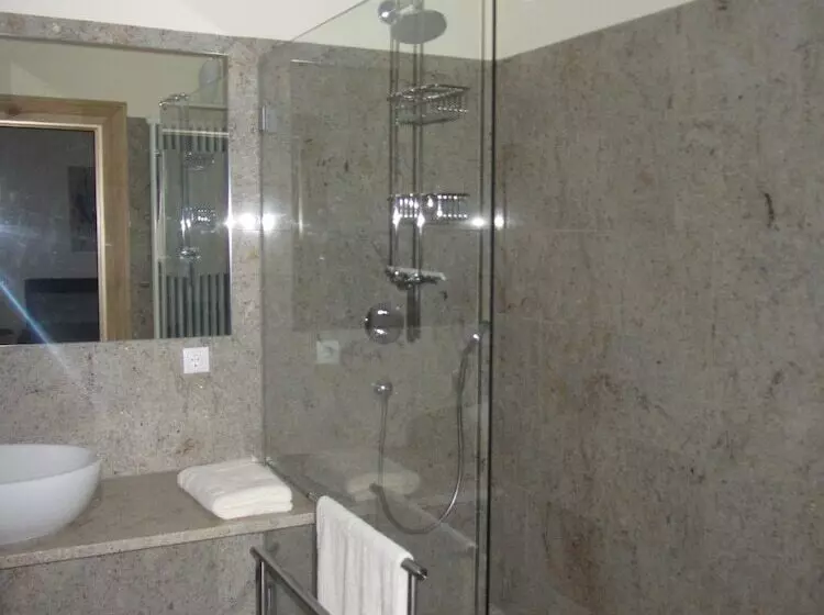 ホテル Exklusive Gastezimmer Landau