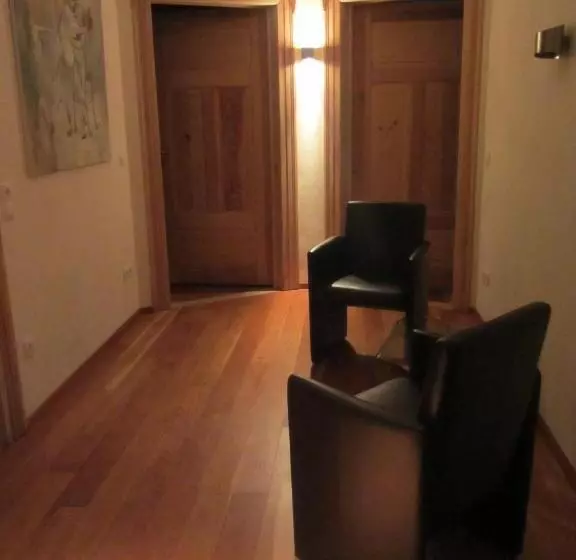 ホテル Exklusive Gastezimmer Landau
