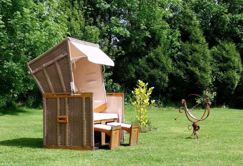 Hotelli Garni Landhaus Uttum