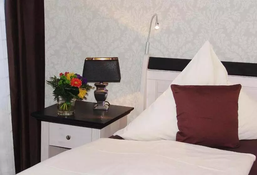 Hotelli Garni Landhaus Uttum