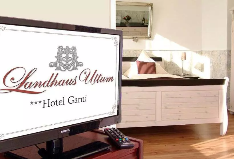Hotelli Garni Landhaus Uttum