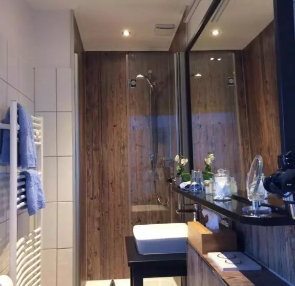 Hotelli Garni Landhaus Uttum