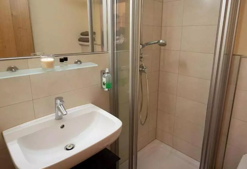 Hotelli Gasthaus Murauer